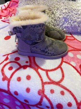 UGG Girls Gray Sparkle Shearling Cuff Ankle Boots
